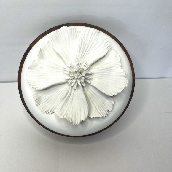 White Porcelain Magnolia Flower 3 D Wood Circular Box Keepsake Trinket Jewelry B - Picture 2 of 14